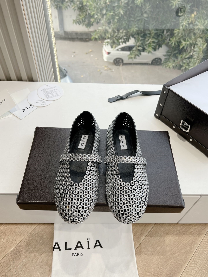 Alaia Flat Shoes